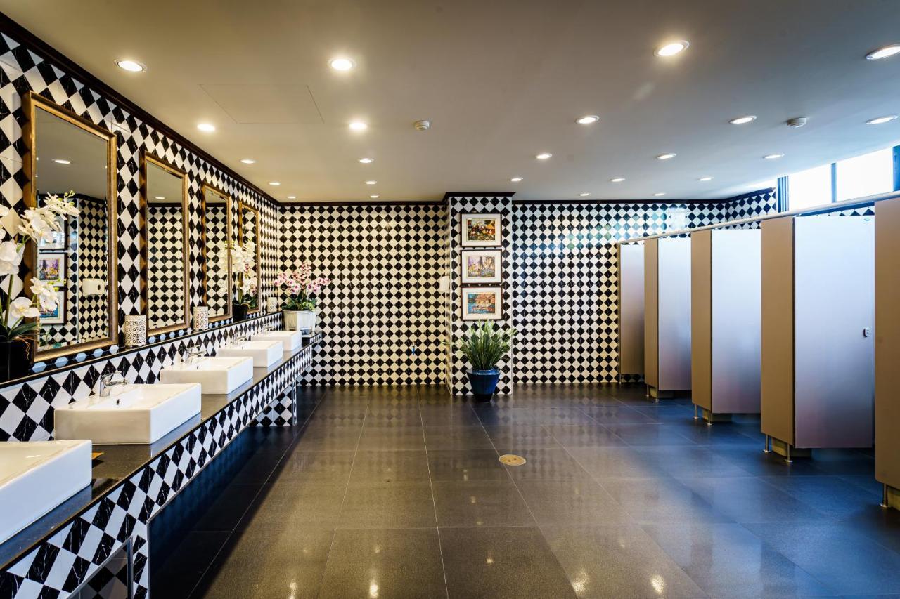 נונטאבורי Lux Boutique Hotel מראה חיצוני תמונה