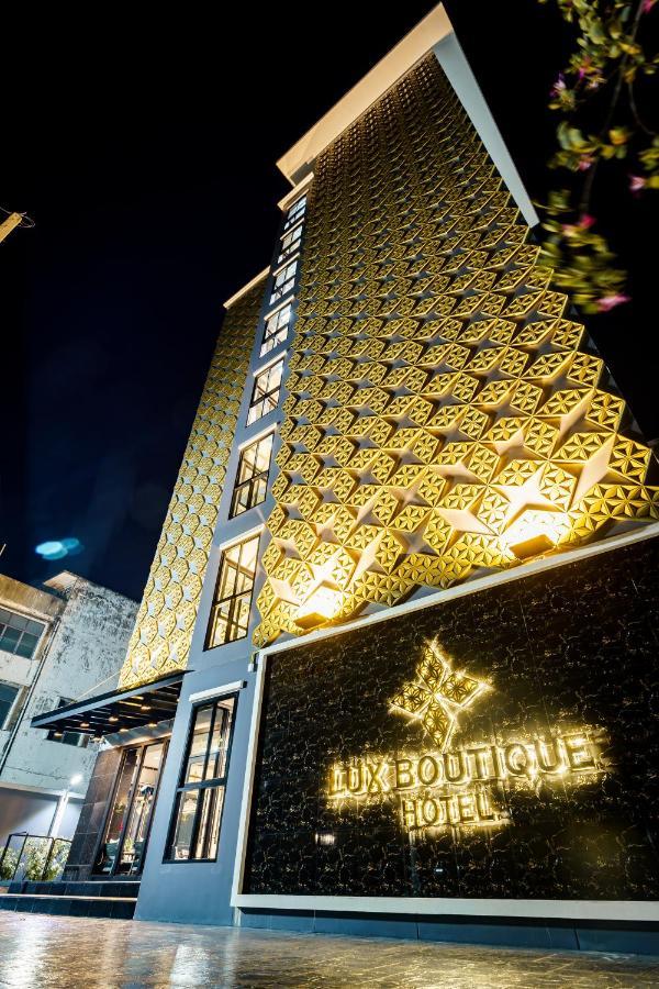 נונטאבורי Lux Boutique Hotel מראה חיצוני תמונה